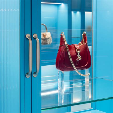 gucci si espande a scandicci|Gucci riapre il laboratorio di Scandicci .